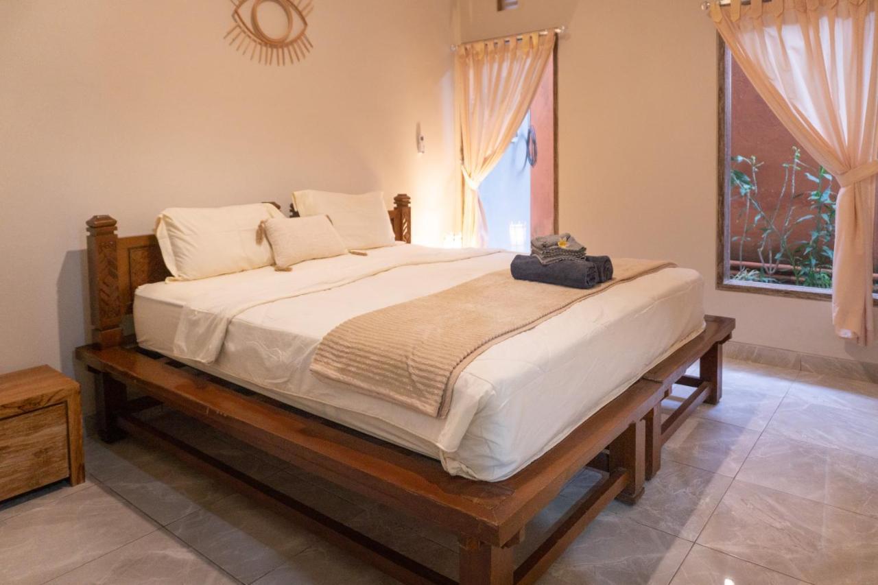 Townhouse, Pool & Kitchen, Ubud, Cucus Mondokアパートホテル エクステリア 写真