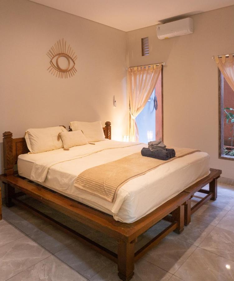 Townhouse, Pool & Kitchen, Ubud, Cucus Mondokアパートホテル エクステリア 写真
