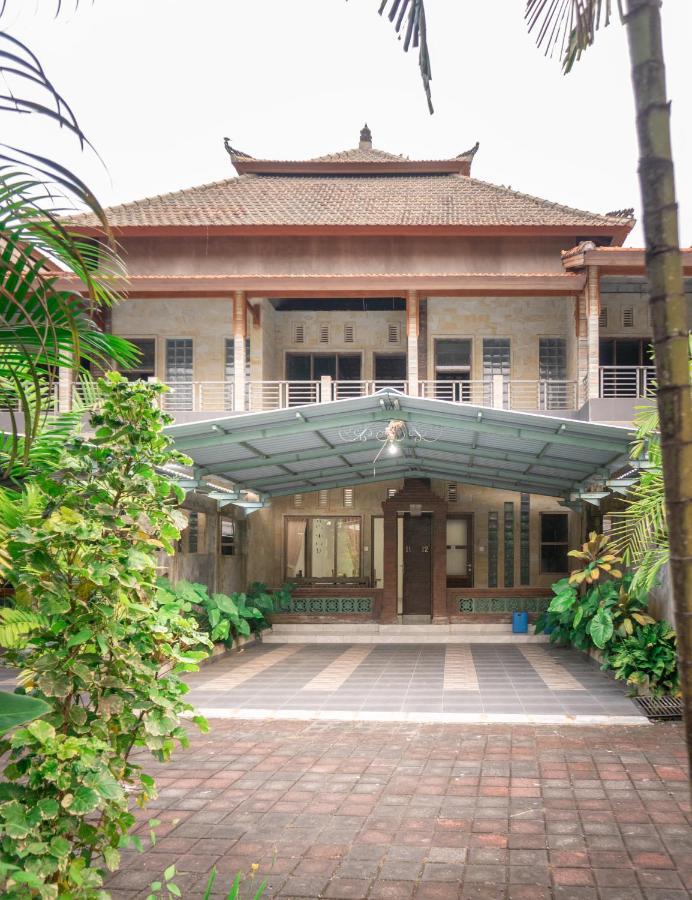 Townhouse, Pool & Kitchen, Ubud, Cucus Mondokアパートホテル エクステリア 写真