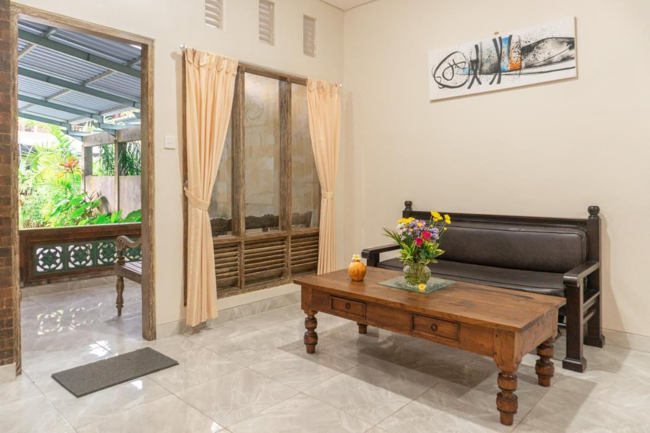 Townhouse, Pool & Kitchen, Ubud, Cucus Mondokアパートホテル エクステリア 写真