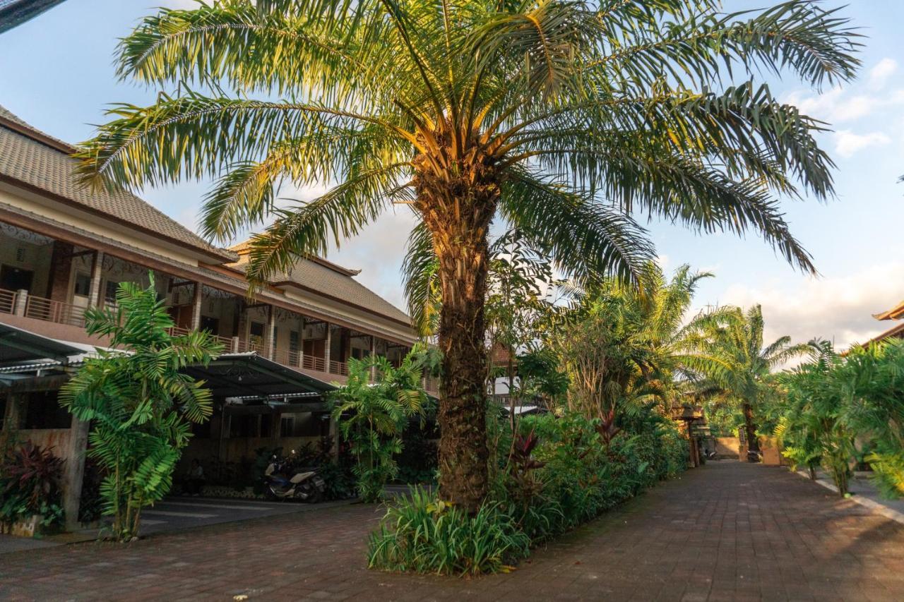 Townhouse, Pool & Kitchen, Ubud, Cucus Mondokアパートホテル エクステリア 写真
