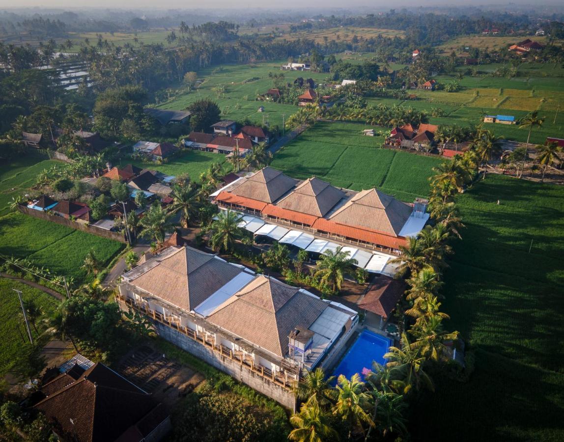 Townhouse, Pool & Kitchen, Ubud, Cucus Mondokアパートホテル エクステリア 写真