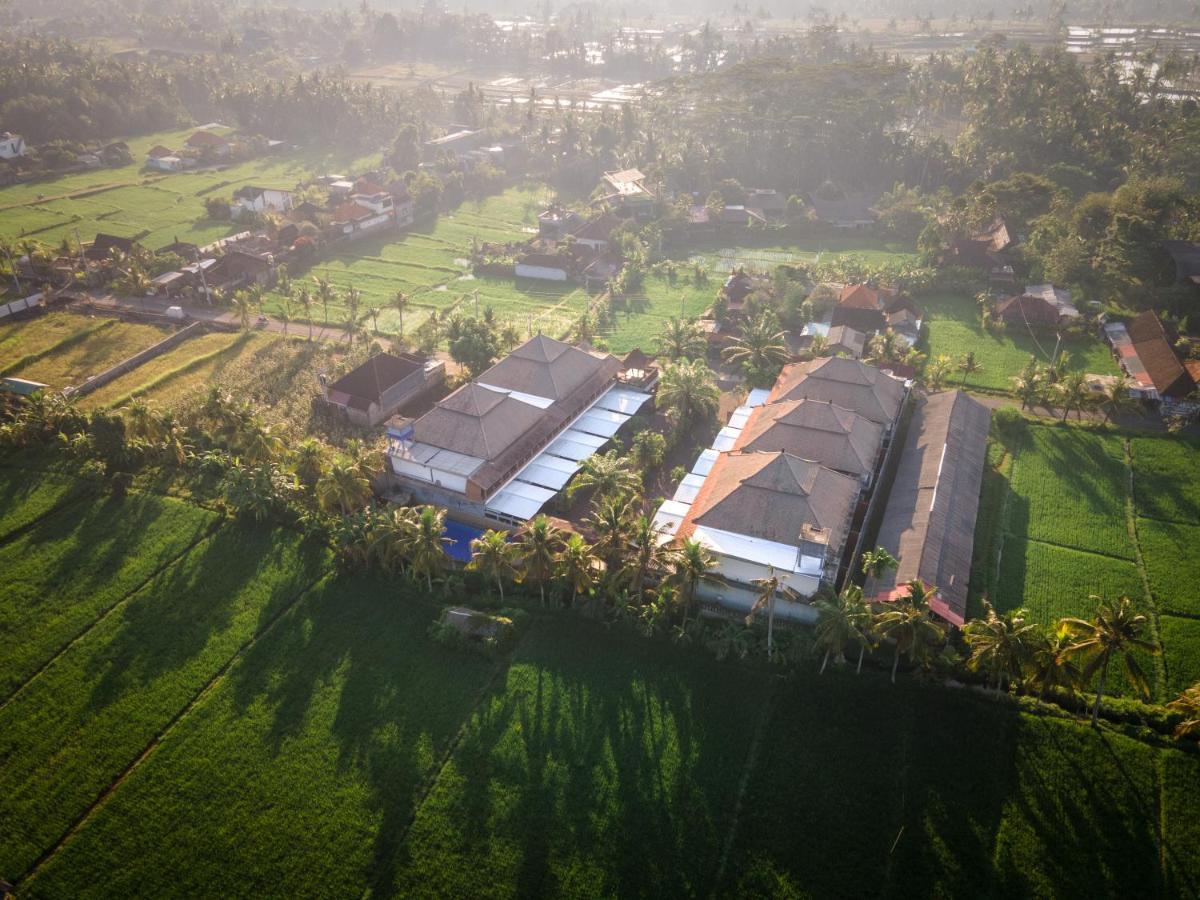 Townhouse, Pool & Kitchen, Ubud, Cucus Mondokアパートホテル エクステリア 写真