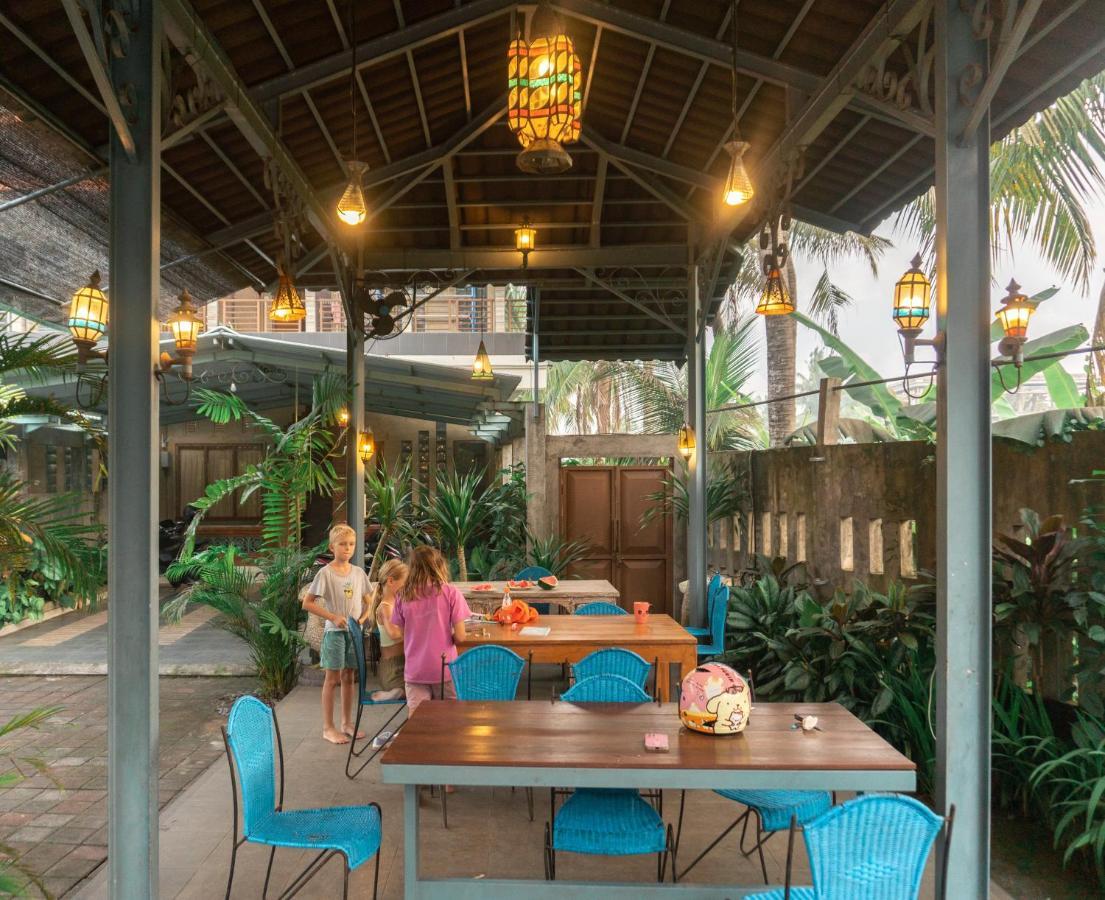 Townhouse, Pool & Kitchen, Ubud, Cucus Mondokアパートホテル エクステリア 写真